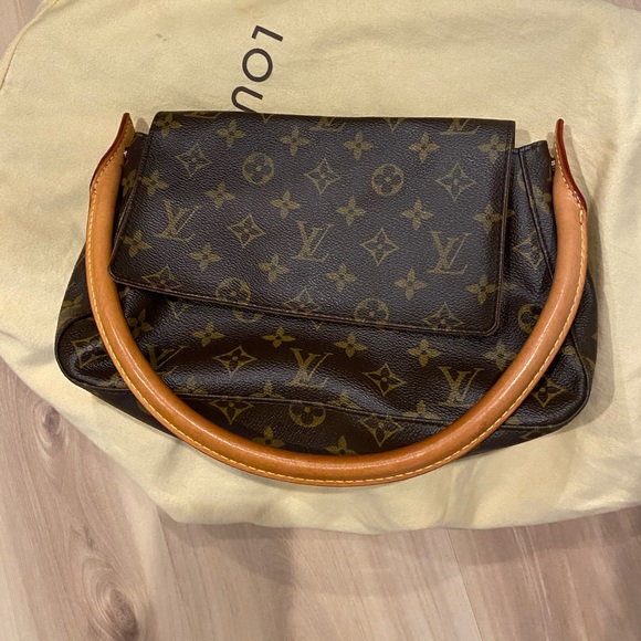 Authentic Louis Vuitton Looping Cloth Handbag - Picture 2 of 8